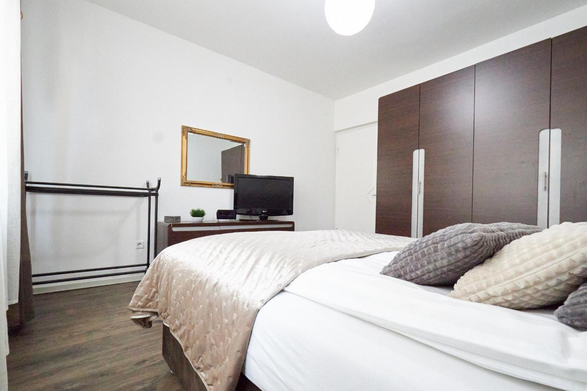 Old Town Elegance Sarajevo Apartamento Exterior foto